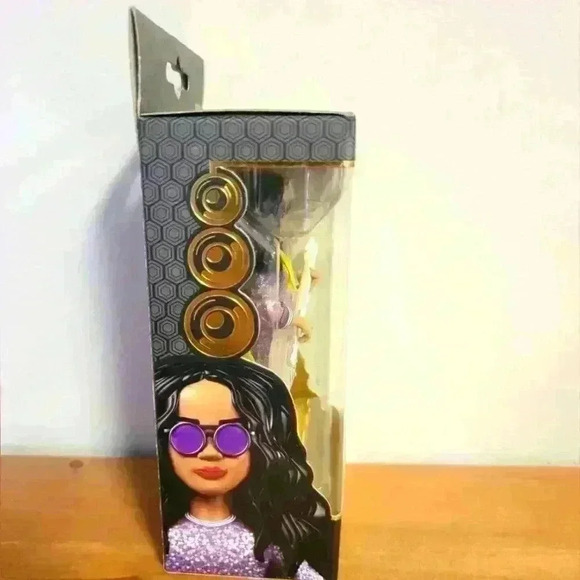Funko gold music H.E.R. - Picture 3 of 6